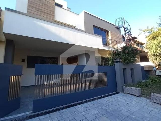Double Storey 3200 Square Feet House For Sale In E 11/3 Islamabad