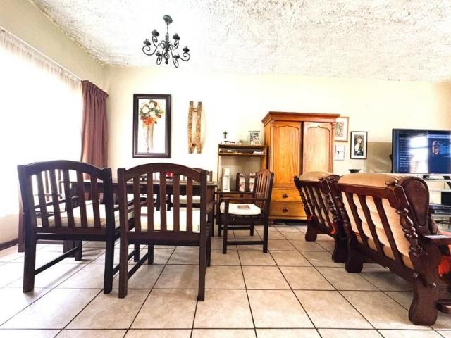 Double Storey, 3 Bedroom Townhouse For Sale in the heart of Welgelegen