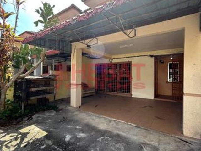 Double Storey 4 BILIK EXTRA Luas ada Tanah Belakang