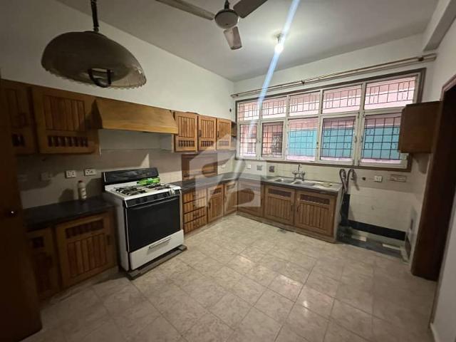 Double Storey 60x90 House In I 8/2 At Peaceful Location
