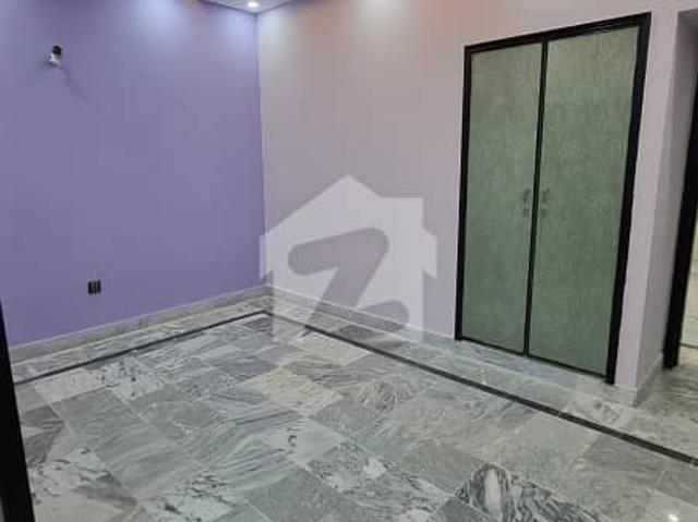 Double story banglow 235 sq/yrd FOR SALE IN GULSHAN E IQBAL1 3/ D 2