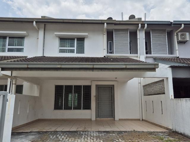 Double Story House Davina Nilai Impian
