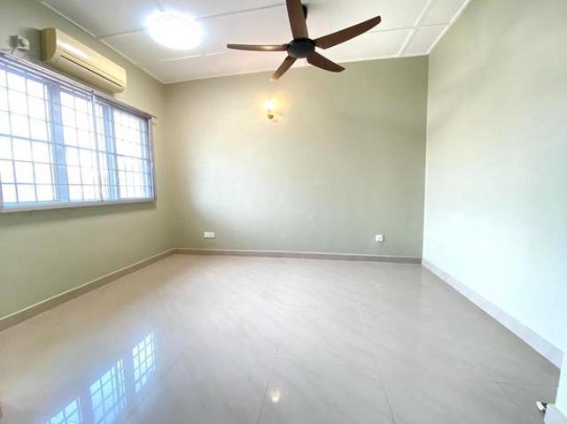 Double Story Landed House Taman Puchong Utama For Rent Partial Furnish