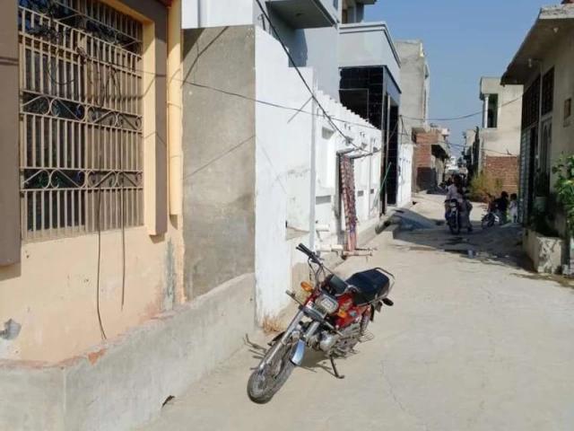 Double story Makan Gujrat ID 37045