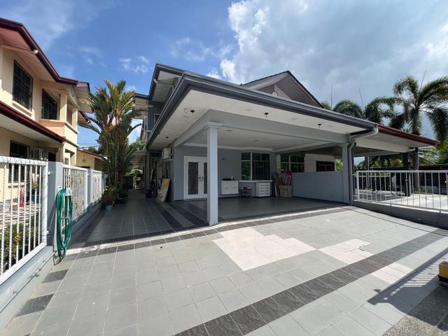 Double Story Semi D for SALE 4R3B PF Move In Condition