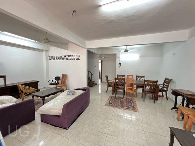 Double story partially furnished 33 Food Station Teluk Gadong Klang