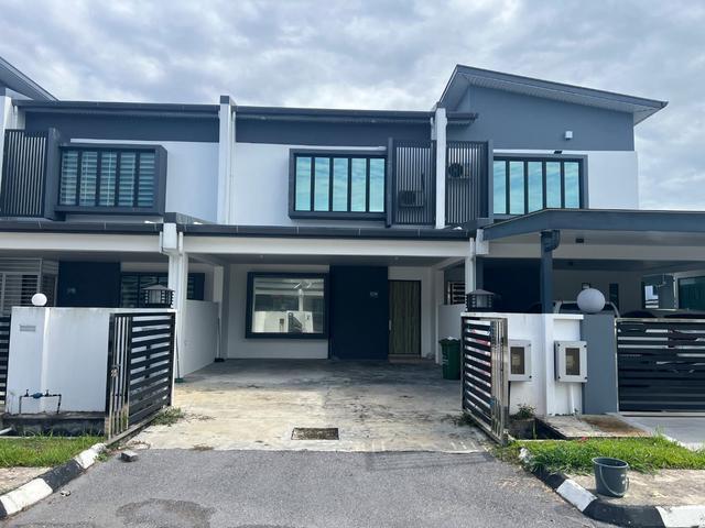 Double Story Terrace House Uni Central Kota Samarahan