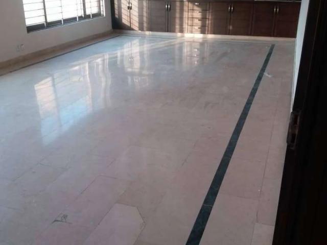 Double portion 4 kanal House For rent Demand 1,50000 Islamabad Bani Gala ID 59890