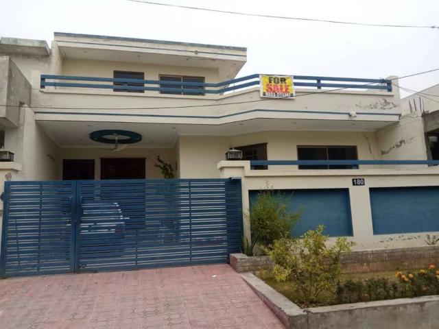 Double portion 10 Marla House up for sale in best price Islamabad CBR Town ID 49275