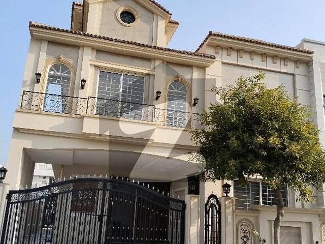 Double Road Front Back Open Brand New Luxury House