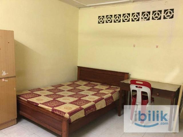 Double Room to let