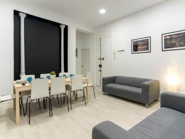 Double room with balcony in Fuencarral