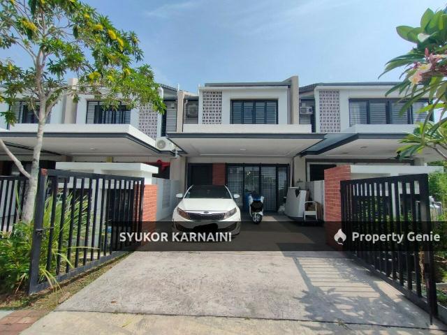 Double Terrace ELMINA GREEN 1 Jalan Casuarina