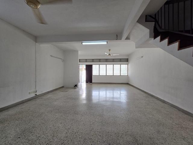 Double terrace sungai dua lorong merak near usm