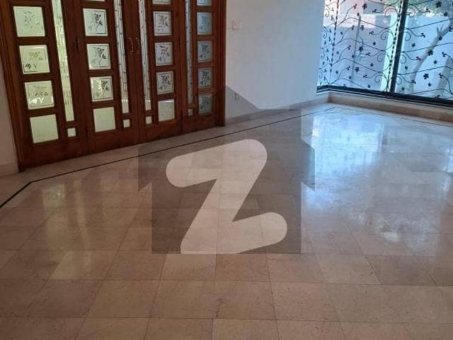 Double Unit 10 Marla Most Beautiful, Most Luxurious Full House Available for Rent Near to Park