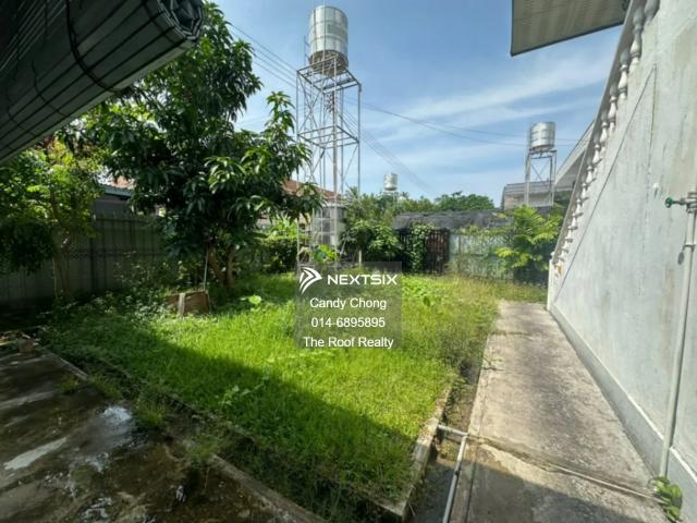 Double unit shoplot 4 storey with lift For sale RM4.6Mil For rent RM18k