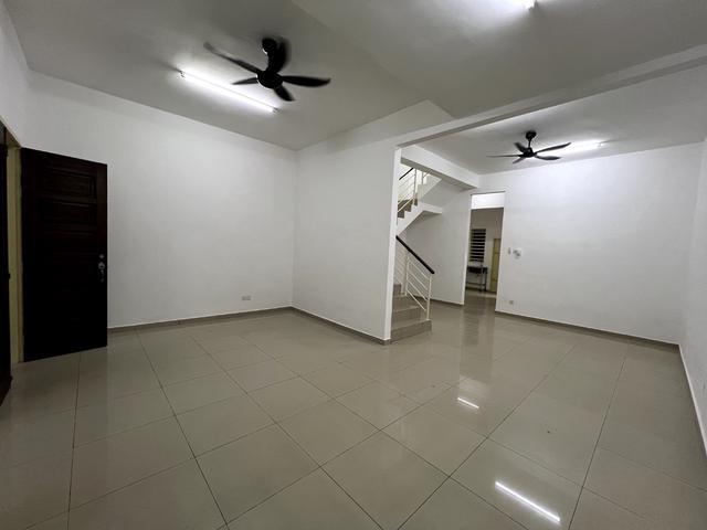 DoubleStorey House for Rent Taman Seri Juru