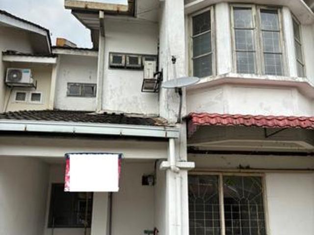 DoubleStorey Terrace in USJ 12