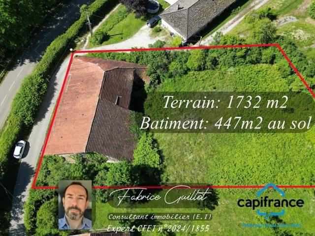 Doubs 25, à vendre Le Val, terrain de 1732 m2 + bâtisse en ruine de 447 m2 au sol