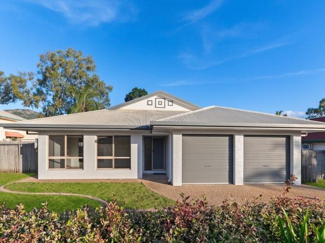 Douglas SHARE HOUSE/21 Curtin Place