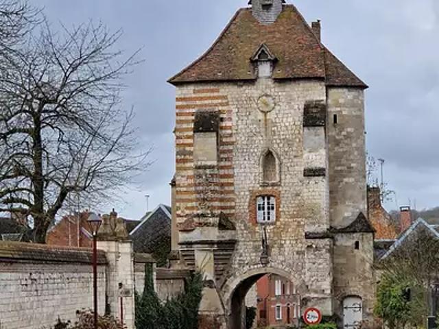 Doullens 80600 Achat / Vente maison 4 pièces t4 parking
