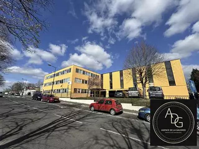 Dourdan 91410 Achat / Vente divers au dernier étage parking