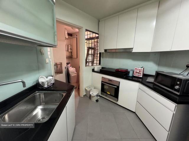Dover Parkview D5, Condominium