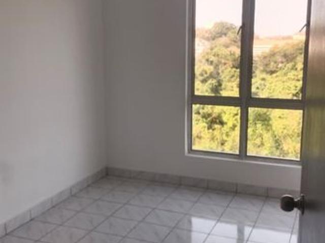 Down Area Apartment for Sale 3BEDS 2Baths 1CarPark