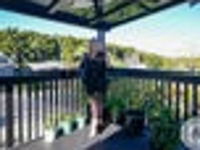DOWNSIZING OWNERS DEMAND SALE