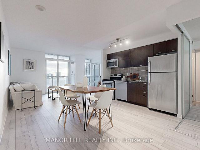 Downtown 3 Bedrooms Condo, Liberty Village Views