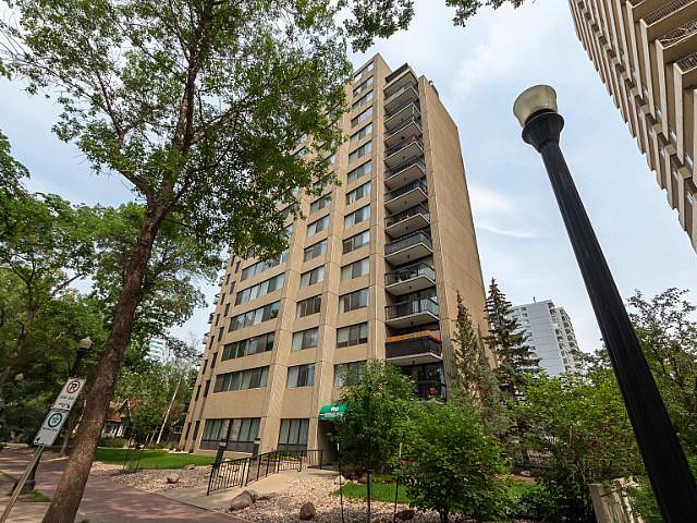 Downtown Condo Near The River Valley! | Schmidt Realty Group