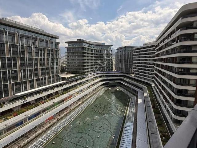 Downtown Kiralık Gösteri Havuzulu Manzaralı Daire
