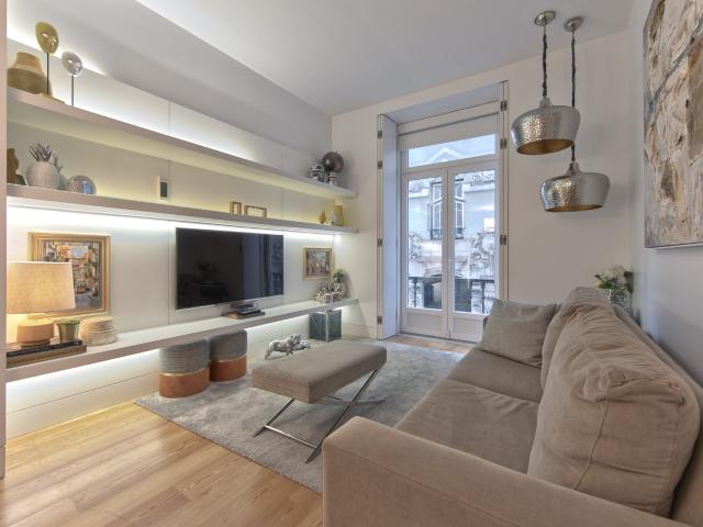 DOWNTOWN PRIME by HOMING