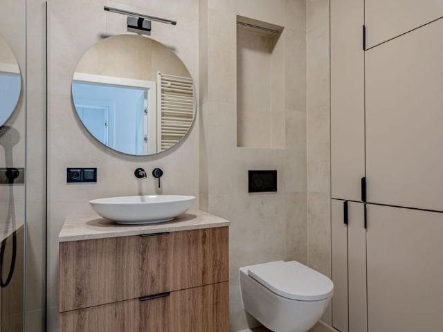 Dla pierwszego najemcy, z klimatyzacją 53.33 m²