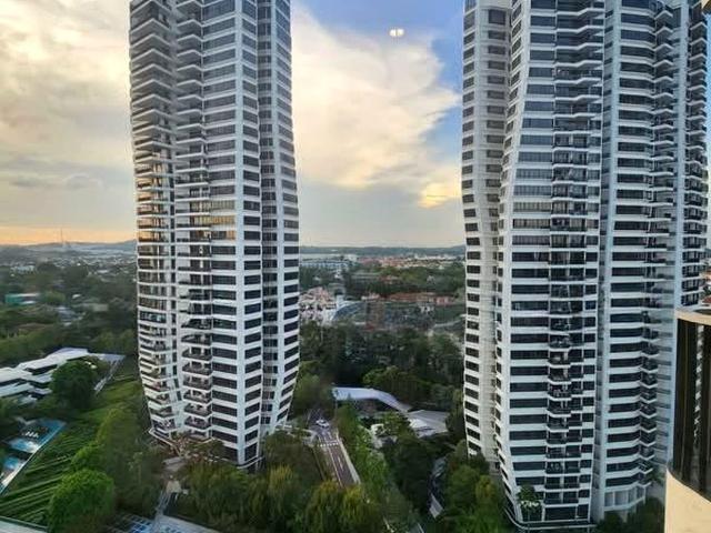 D'leedon D10, Condominium