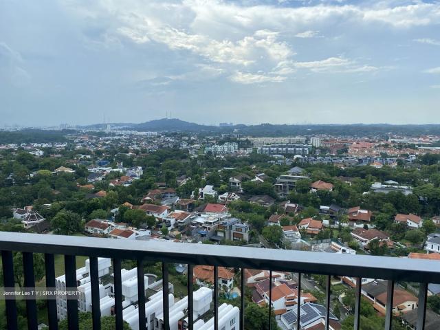 D'leedon D10, Condominium
