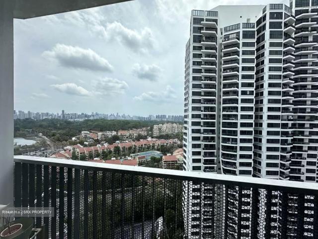 D'leedon D10, Condominium