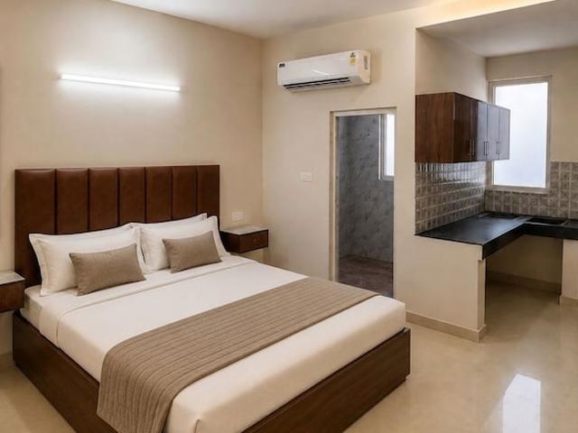 DLF City Phase III 1 RK 400 Sq. Ft. Apartment in Sector 24 Gurgaon Listing ID: #10412