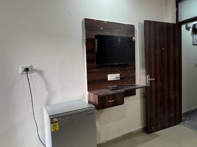 DLF City Phase III 1 RK 285 Sq. Ft. Apartment in Sector 24 Gurgaon Listing ID: #9608