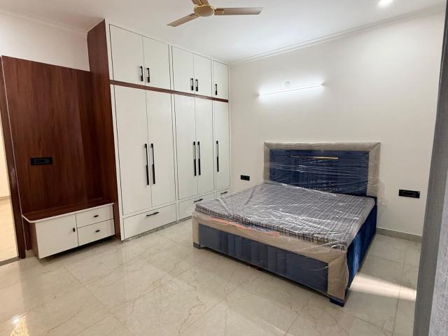 DLF Building 10 1 RK 60 Sq. Yd. Apartment in Dlf Phase ii Gurgaon Listing ID: #9994
