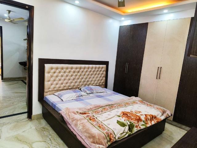 DLF Gateway Tower 1 RK 200 Sq. Yd. Apartment in Dlf Phase ii Gurgaon Listing ID: #9994