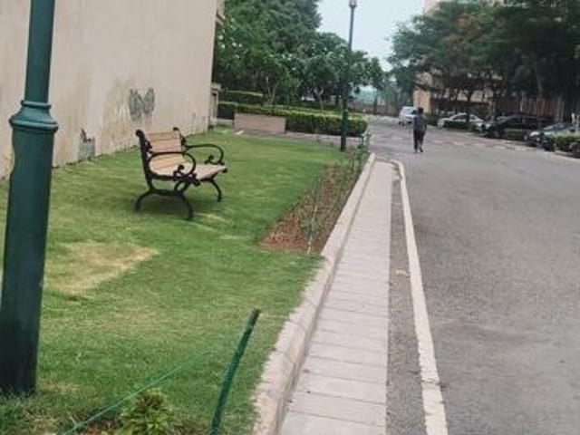 DLF Express Greens 3.5 Bedroom 1950 Sq. Ft. Apartment in Manesar Sector 1a Gurgaon Listing ID: #10370