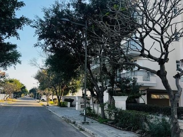 DLF Hyde Park 3.5 Bedroom 3600 Sq. Ft. Builder Floor in South Mullanpur Chandigarh Listing ID: #9971