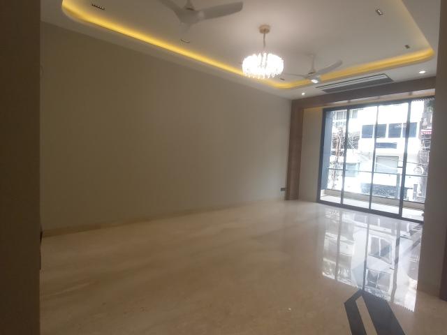 DLF Mega Mall 4 Bedroom 300 Sq. Yd. Builder Floor in Sector 28 Gurgaon Listing ID: #9889
