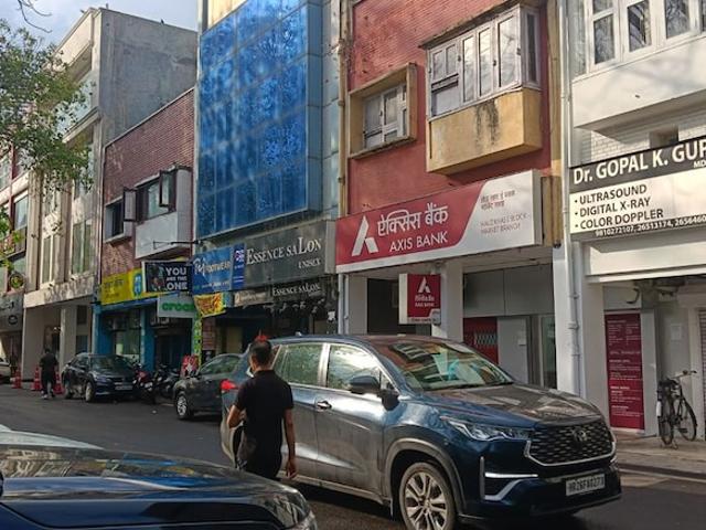 Dlf Phase I, Sector 26a Commercial Shop 1200 Sq. Ft. in Dlf Phase I Gurgaon Listing ID: #10342