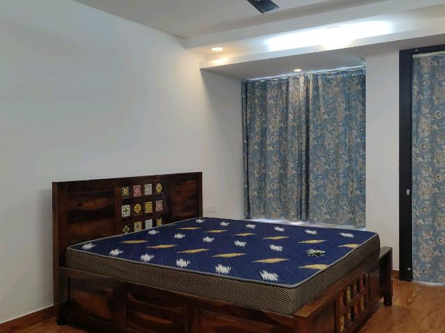 Dlf Phase I, Sector 26a 3 Bedroom 275 Sq. Yd. Builder Floor in Dlf Phase I Gurgaon Listing ID: #10394
