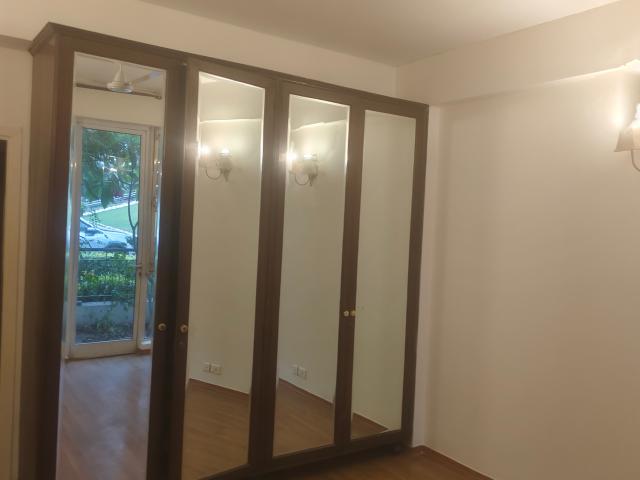 Dlf Phase I, Sector 26a 4 Bedroom 300 Sq. Yd. Independent House in Dlf Phase I Gurgaon Listing ID: #10402
