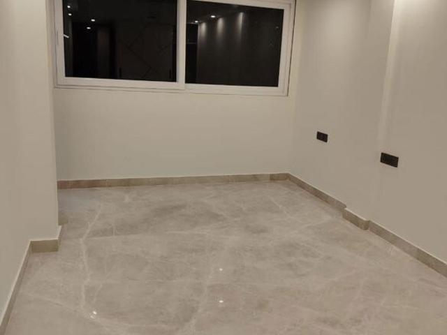 Dlf Phase I, Sector 26a 6+ Bedroom 1862 Sq. Ft. Builder Floor in Dlf Phase I Gurgaon Listing ID: #10040