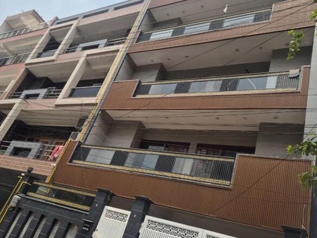 Dlf Phase Iv, Golf Course Road 1 Bedroom 60 Sq. Yd. Builder Floor in Dlf Phase iv Gurgaon Listing ID: #10395