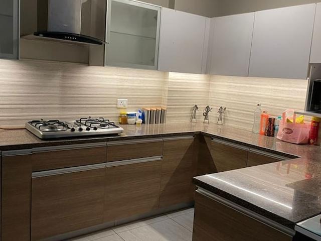 Dlf Phase V, Sector 42 2.5 Bedroom 263 Sq. Ft. Builder Floor in Dlf Phase V Gurgaon Listing ID: #10344
